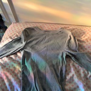 Tight fitting gray Long sleeve ribbed shirt